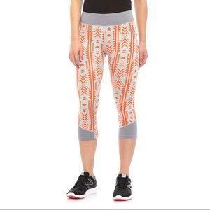 North face pulse Navajo print yoga pants capris